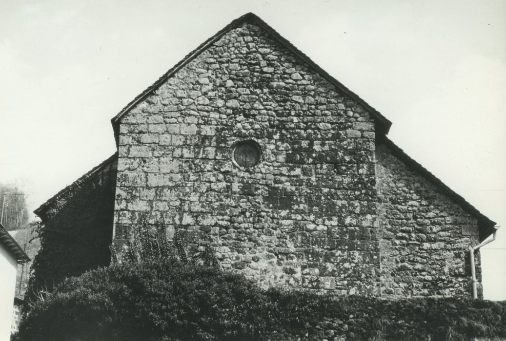 Eglise Saint-Cyr et Sainte-Julitte : Pignon ouest, vue générale