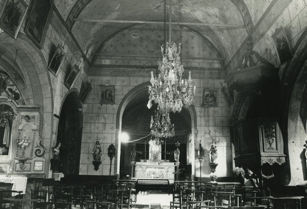 Eglise Saint-Cyr et Sainte-Julitte : Nef, vue générale