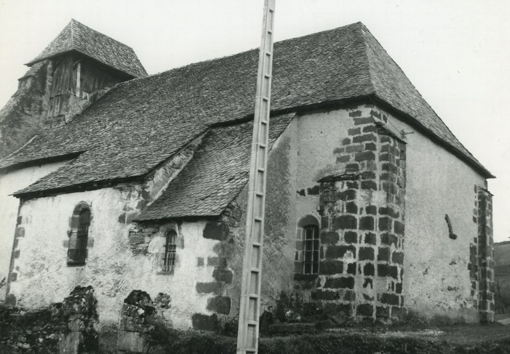 Eglise Saint-Cyr : Ensemble sud-est, vue générale