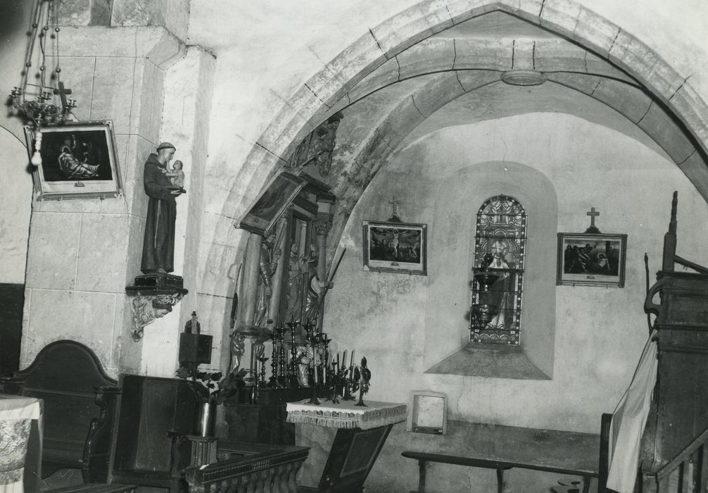 Eglise Saint-Cyr : Chapelle latérale sud, vue générale