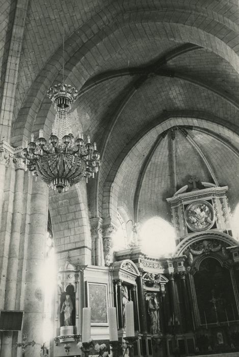 Retable, tableau, groupe sculpté : La Sainte Famille, Le Père éternel adoré par des anges, vue partielle