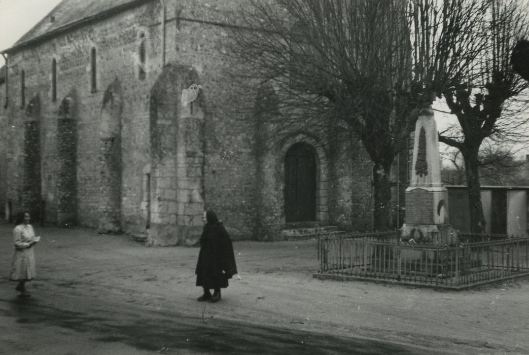 Eglise Saint-Martin : Ensemble nord-ouest, vue partielle