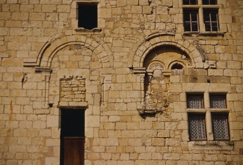 Château de Bossay : Façade est, vue partielle