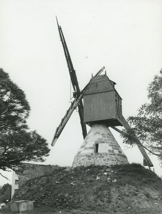 Moulin Bleu : Vue générale depuis le Sud