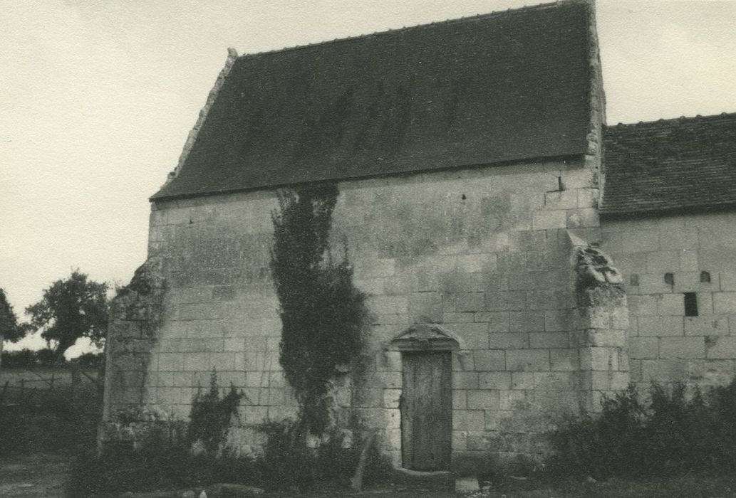 Ancienne chapelle du Genêt : Façade latérale nord, vue générale