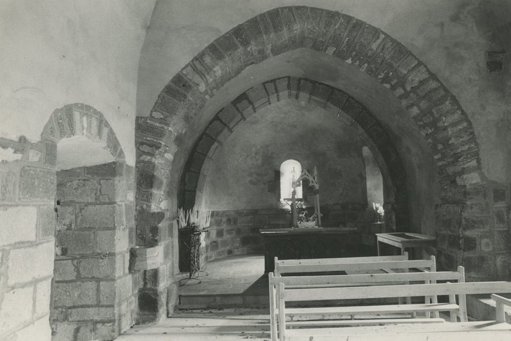 Eglise Saint-Roch de Roche-Charles : Choeur, vue générale