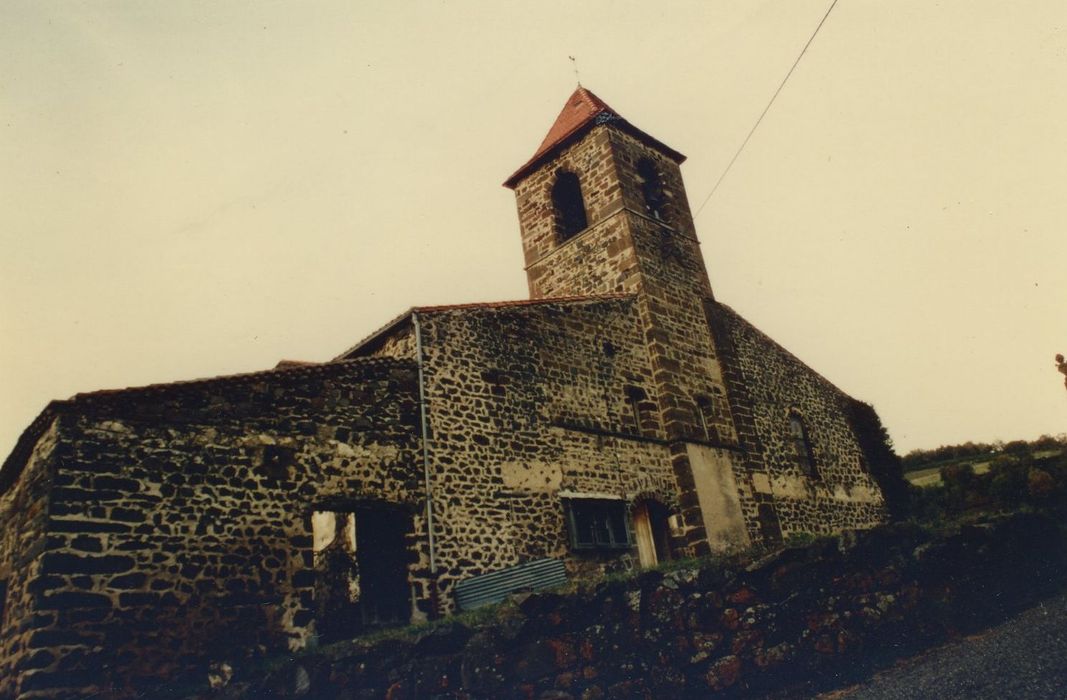 Eglise Saint-Loup : Façade sud, vue générale