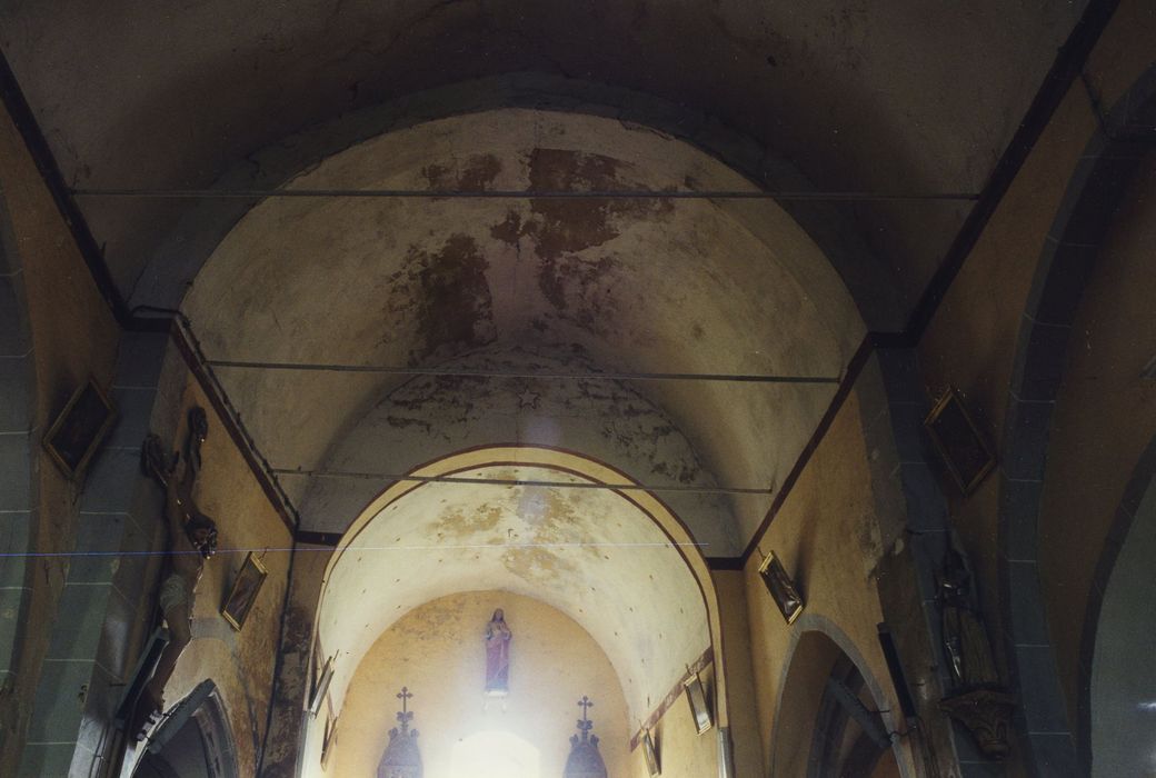 Eglise Notre-Dame de l'Assomption : Nef, vue partielle