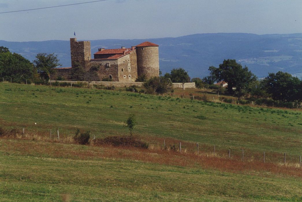 Château de Bosbomparent : Vue générale du château dans son environnement depuis le sud-ouest