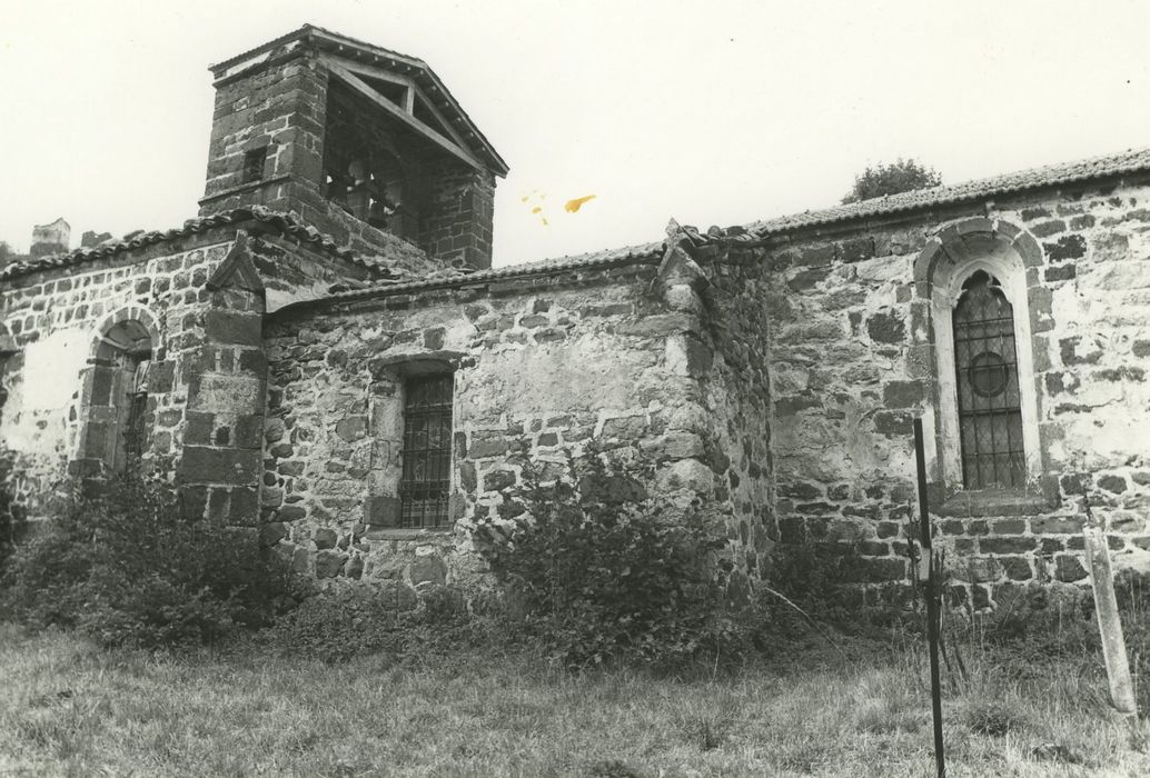 Eglise Saint-Didier : Façade latérale sud, vue générale