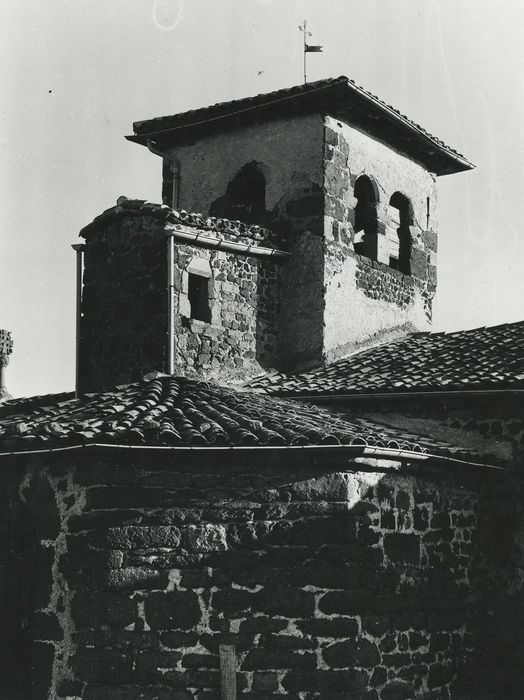 Eglise Saint-Barthélémy : Clocher, élévations nord et ouest, vue générale