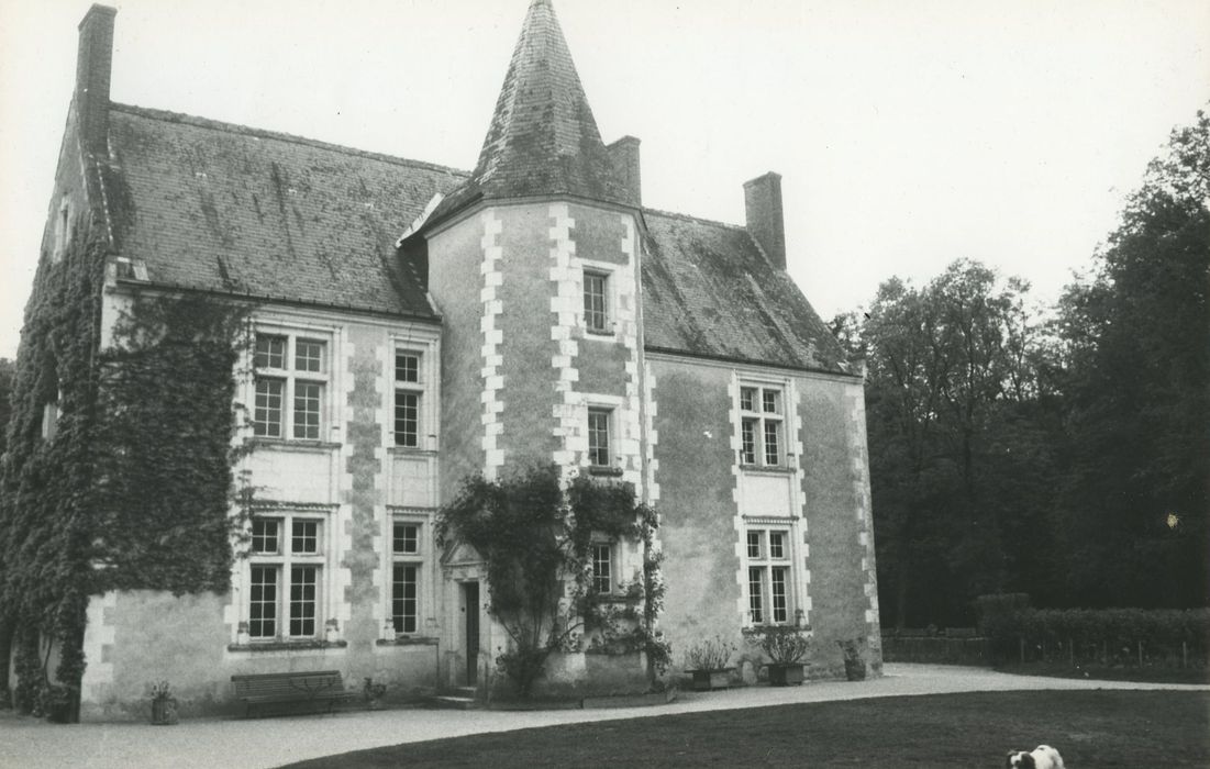 Manoir de la Barrée : Logis, façade nord, vue générale