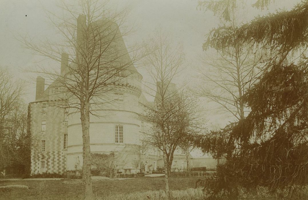 Château de l'Islette : Ensemble sud-ouest, vue partielle