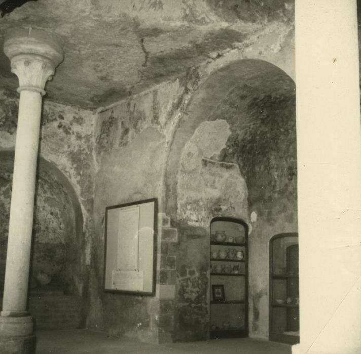 Chapelle Sainte-Radegonde : Nef, vue partielle