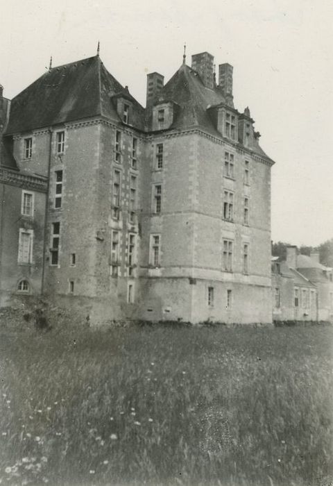 Château de Champchevrier : Façade ouest, vue générale