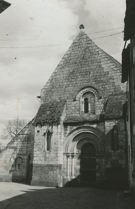 Eglise Notre-Dame : Façade occidentale, vue générale