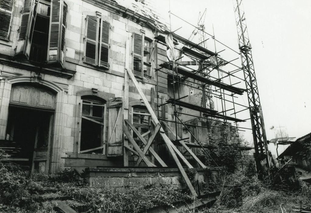 Maison ou Hôtel Bretons-d'Amblans : Façade sud, vue partielle