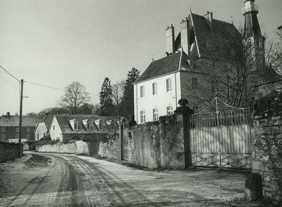 Château : Ensemble sud-est, vue partielle