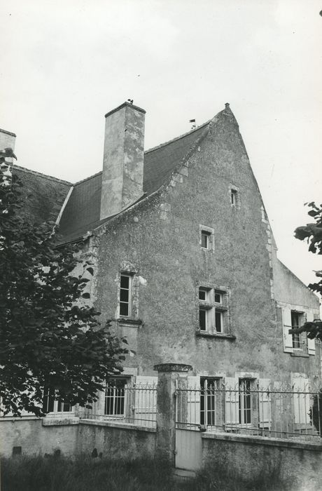 Manoir d'Avisé : Façade est, vue partielle