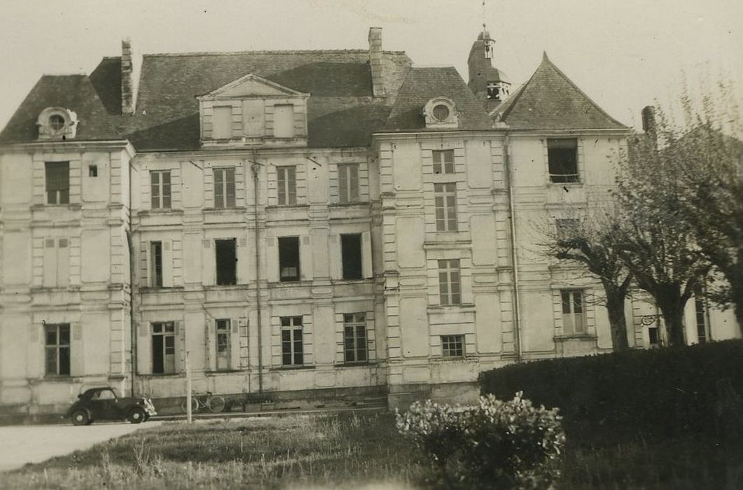 Hôpital : Ensemble sud, vue générale