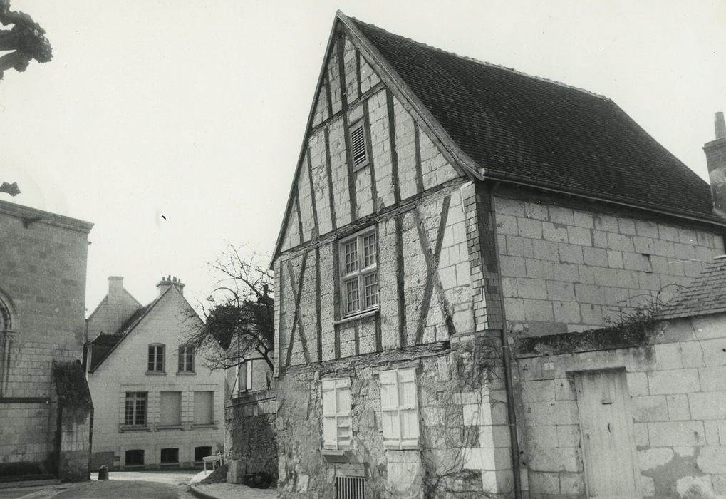 Maison : Façade sur rue, vue générale