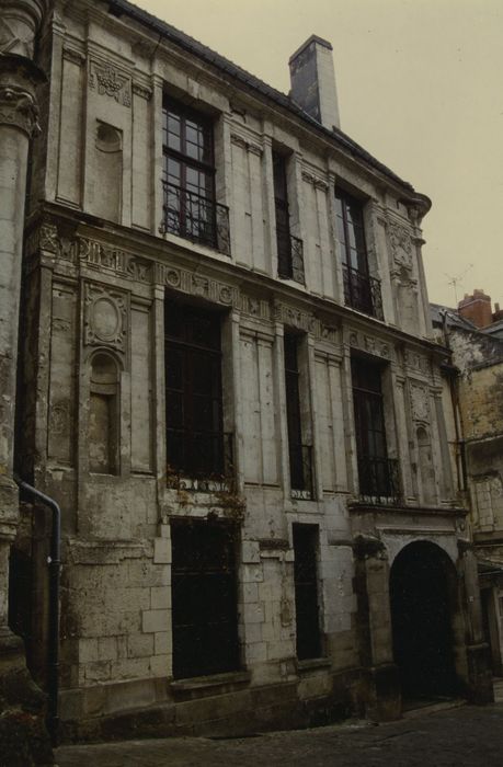 Maison dite de la Chancellerie : Façade sur rue, vue générale