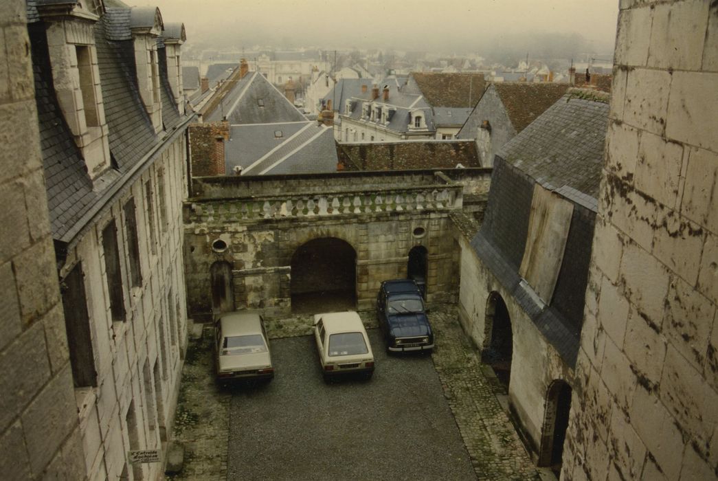 Maison dite de la Chancellerie : Cour intérieure, vue générale