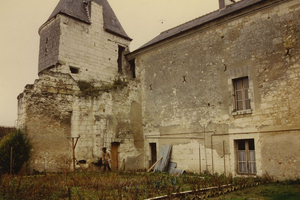 Maison dite de la Chancellerie : Façade postérieure de l’aile classique, vue partielle