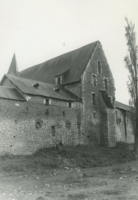 Ancienne ferme abbatiale : Pignon nord de la grange