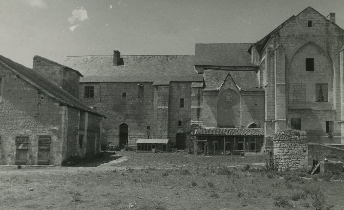 Ancienne abbaye de Bois-Aubry : Ensemble est, vue partielle