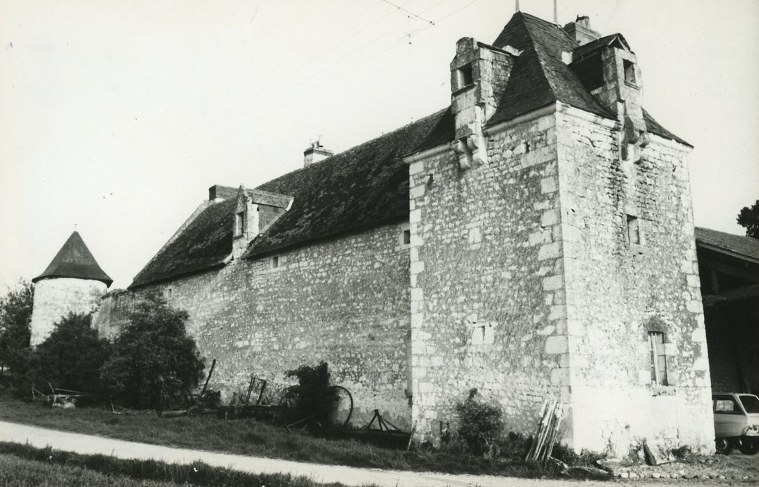 Manoir de la Chetalière : Ensemble nord, vue générale