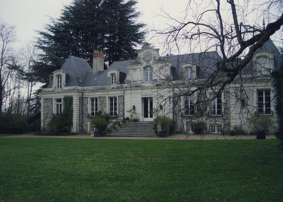 Château du Petit-Bois : Façade sud, vue générale