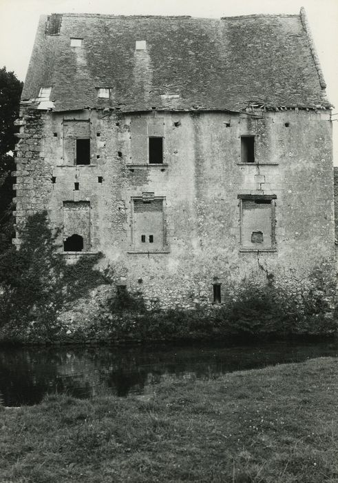 Ancien château : Façade sud, vue générale