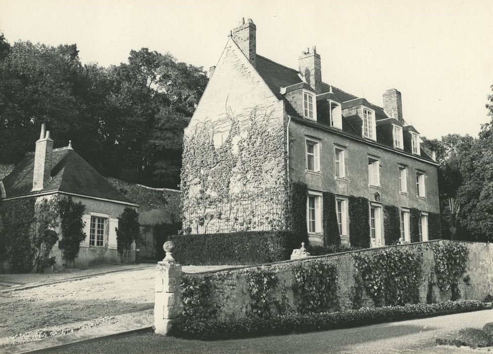 Maison dite Le Grand Coteau : Façades sud et ouest, vue générale