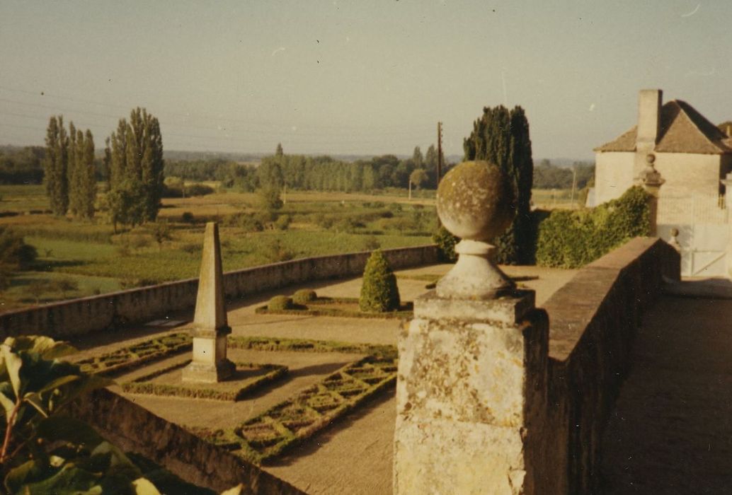 Maison dite Le Grand Coteau : Jardins sud, vue partielle