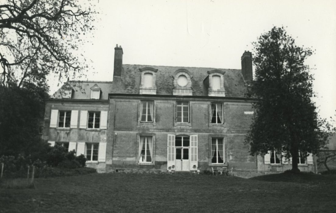 Manoir d'Anzan : Façade sud, vue générale