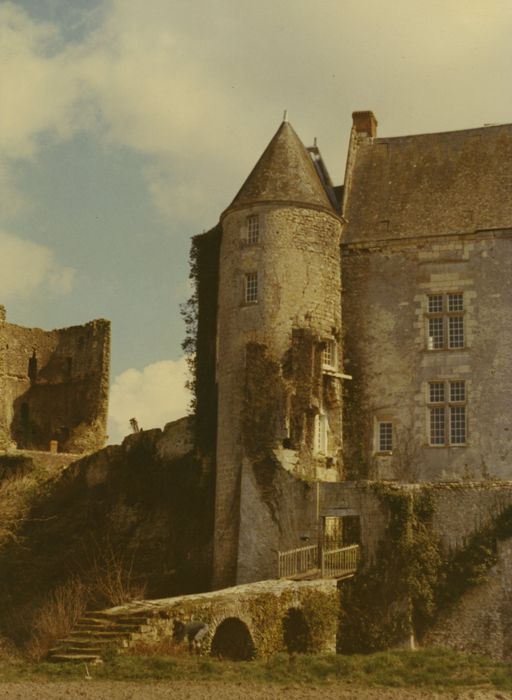 Château du Châtelier : Logis, tour nord-ouest, vue générale