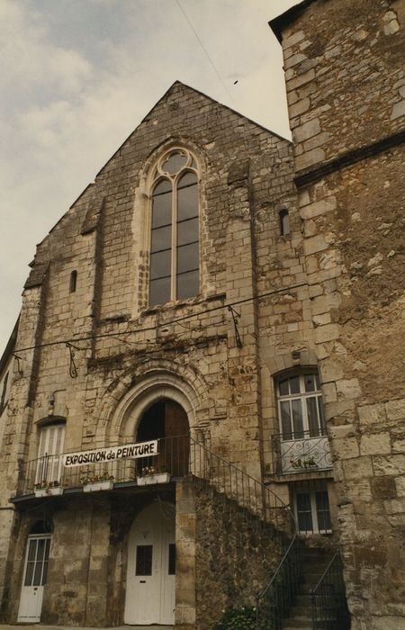 Ancienne église Notre-Dame-des-Echelles : Façade occidentale, vue générale