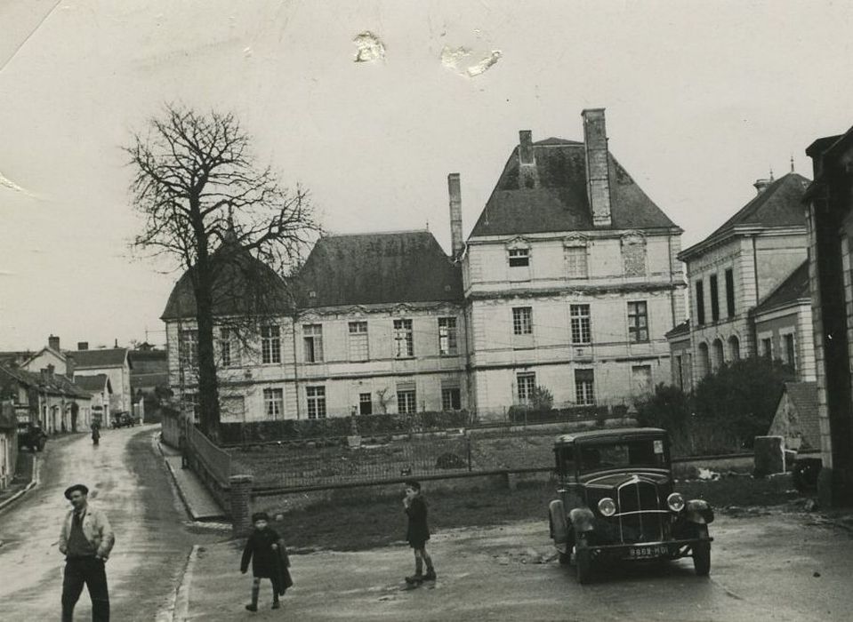 Hôtel de la Rallière : Ensemble ouest, vue générale