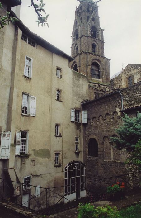 Hôtel de la Prévôté : Façade nord sur cour, vue générale