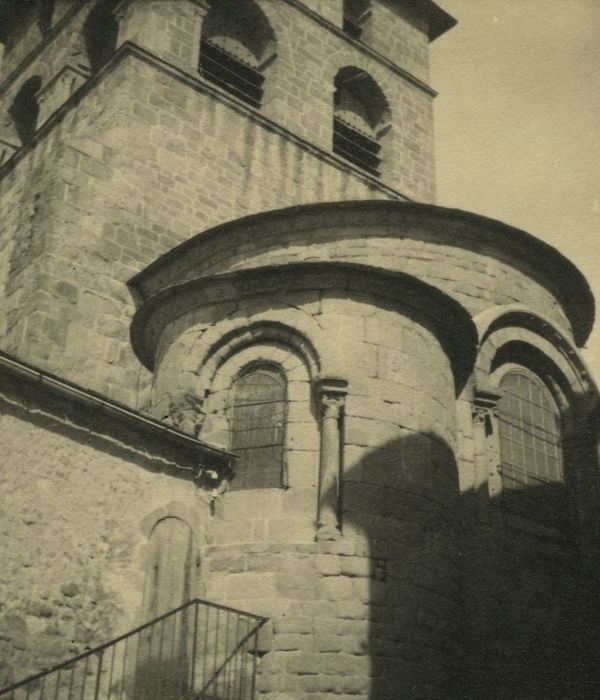 Eglise Saint-Jean-Baptiste : Chevet, vue partielle