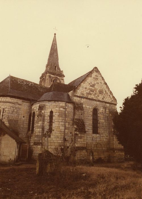 Eglise Saint-Martin : Façade latérale nord, vue partielle