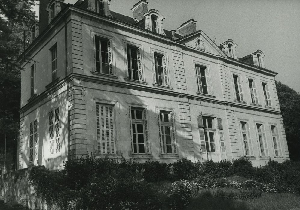 Château de l'Olivier : Façade sud, vue générale