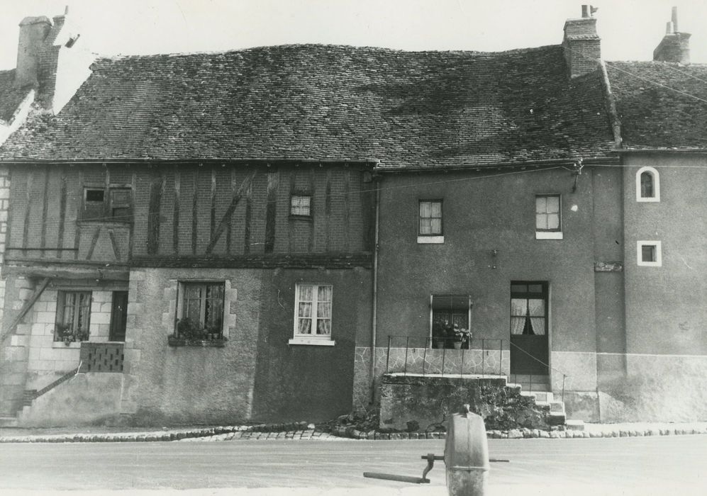 Maison à pans de bois : Façade sur rue, vue gnérale