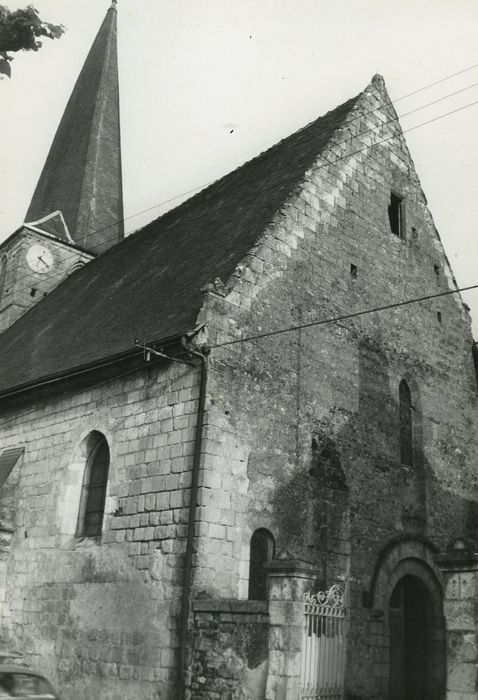 Eglise Saint-Gervais-Saint-Protais : Ensemble nord-ouest, vue partielle