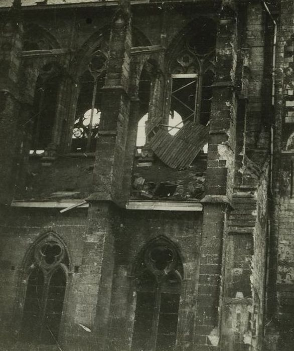 Ancienne abbaye de Saint-Julien : Façade latérale nord (?), vue partielle