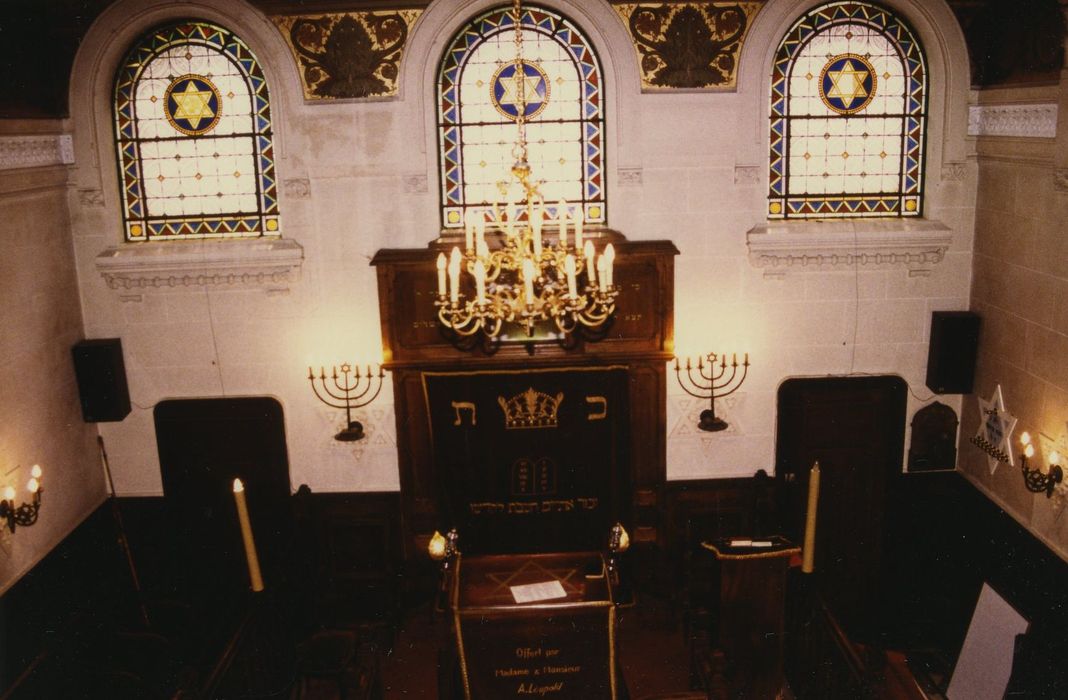 Synagogue : Vue générale prise depuis la tribune