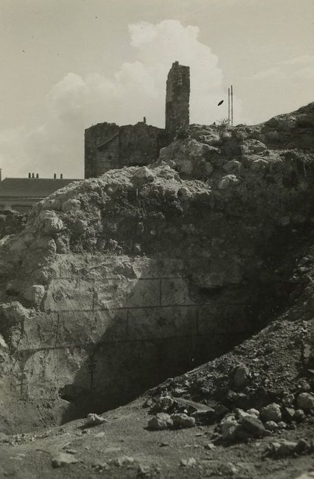 Enceinte de Martinopole ou de Châteauneuf : Vue partielle des ruines