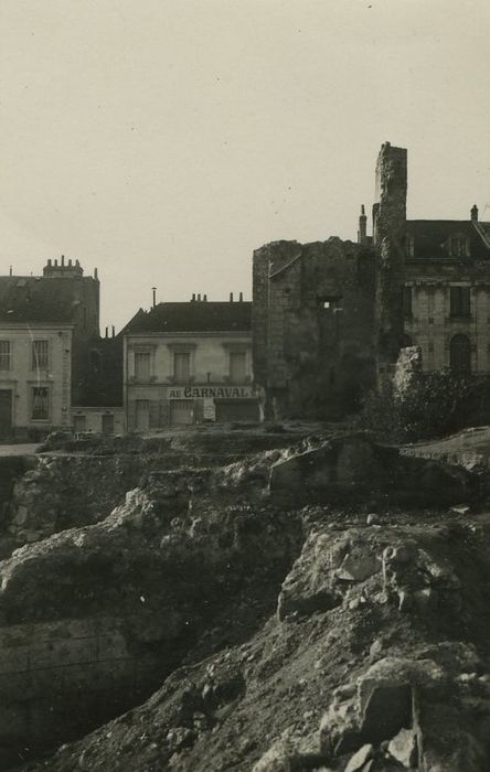 Enceinte de Martinopole ou de Châteauneuf : Vue partielle des ruines