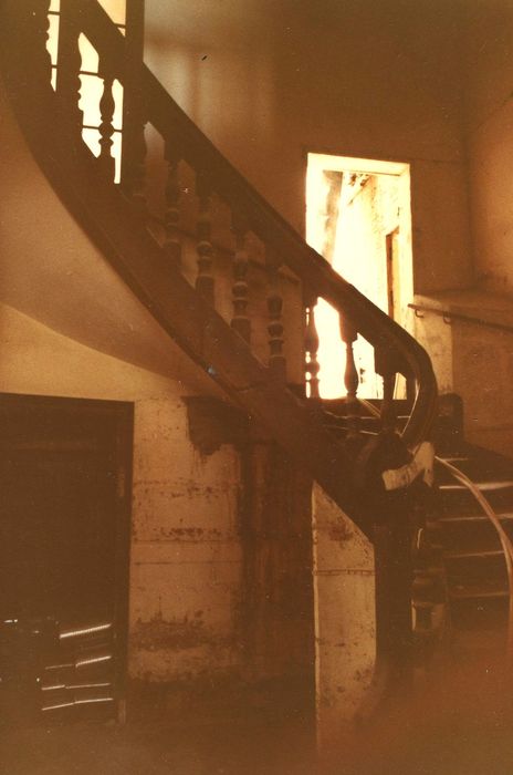 Ancienne abbaye de Saint-Martin : Nouveau Chapitre, escalier, vue partielle